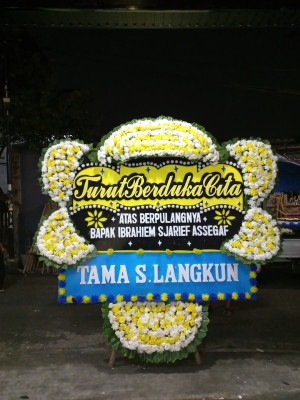 Papan Bunga Duka di 12 Ulu